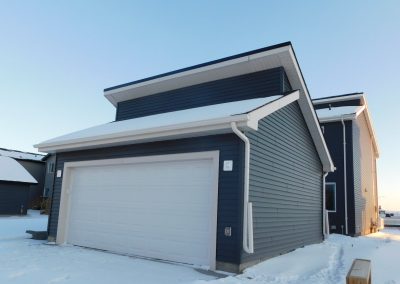 Detached Garage - Reverse Split Roof